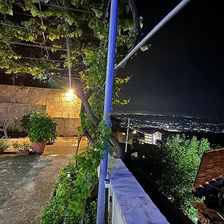 Vila The View
